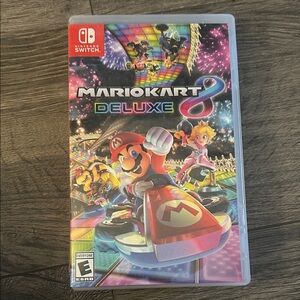 Nintendo Mario Kart 8 Deluxe - Vibrant Colors